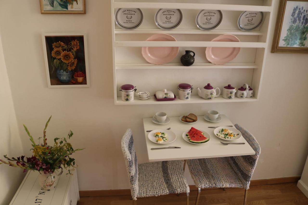 Retro Big Apartment With Two Balconies And Lift Карлови Вари Екстериор снимка